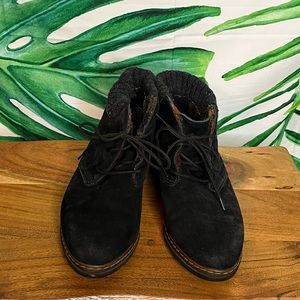 Vintage L.L. Bean Canada North Womens 7.5 Black Suede Knit Cuff Winter Boots